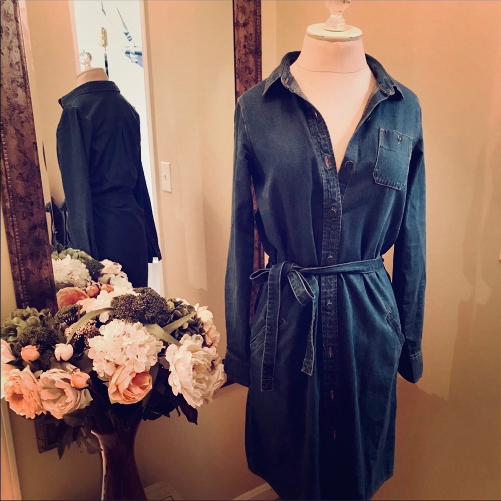 Hanna Andersson women’s long jean jacket.